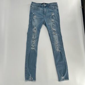 Hollister Distressed Rough Hem Skinny Jeans Size 7 Women’s